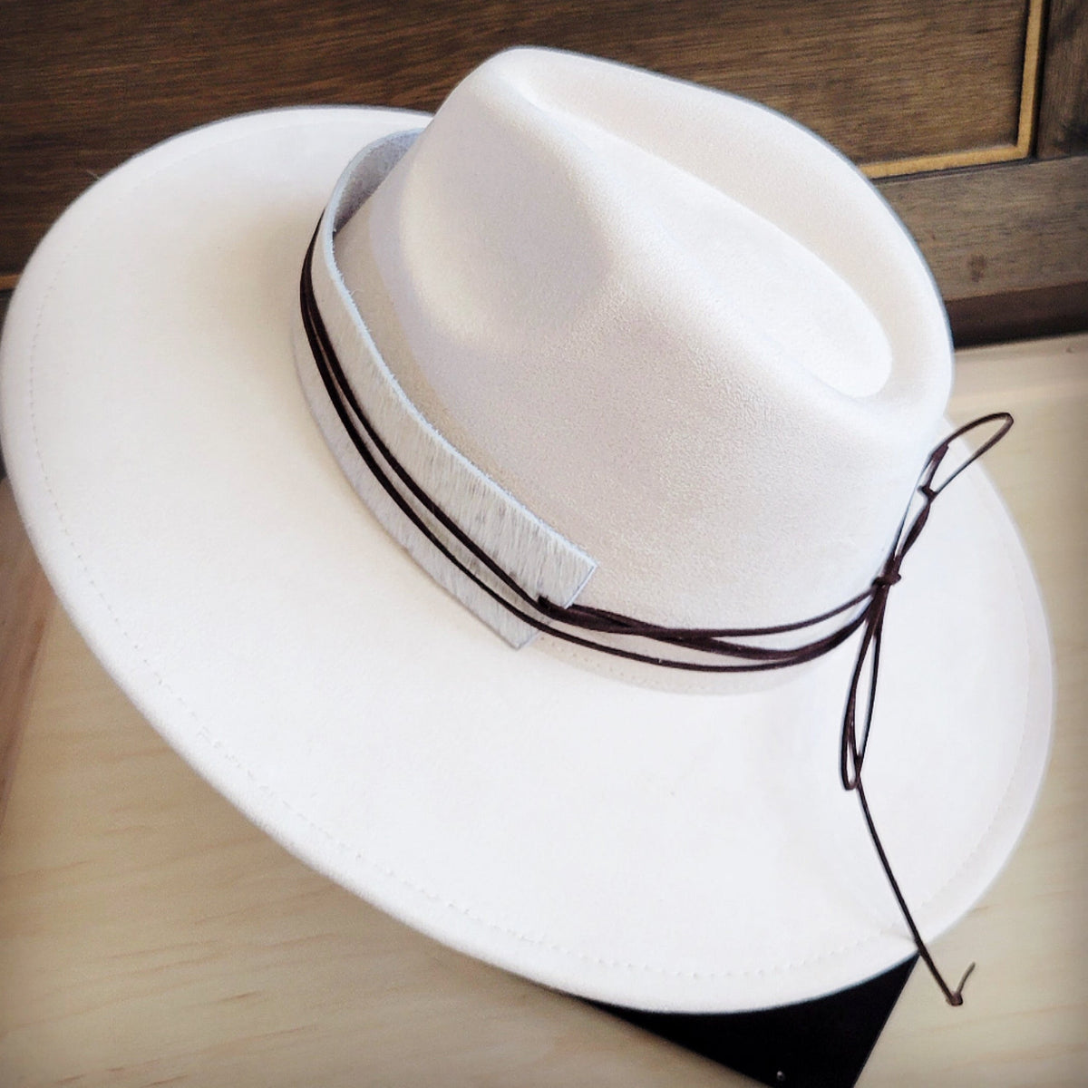**Wide Genuine Hair Hide White Hat Band Only 954j