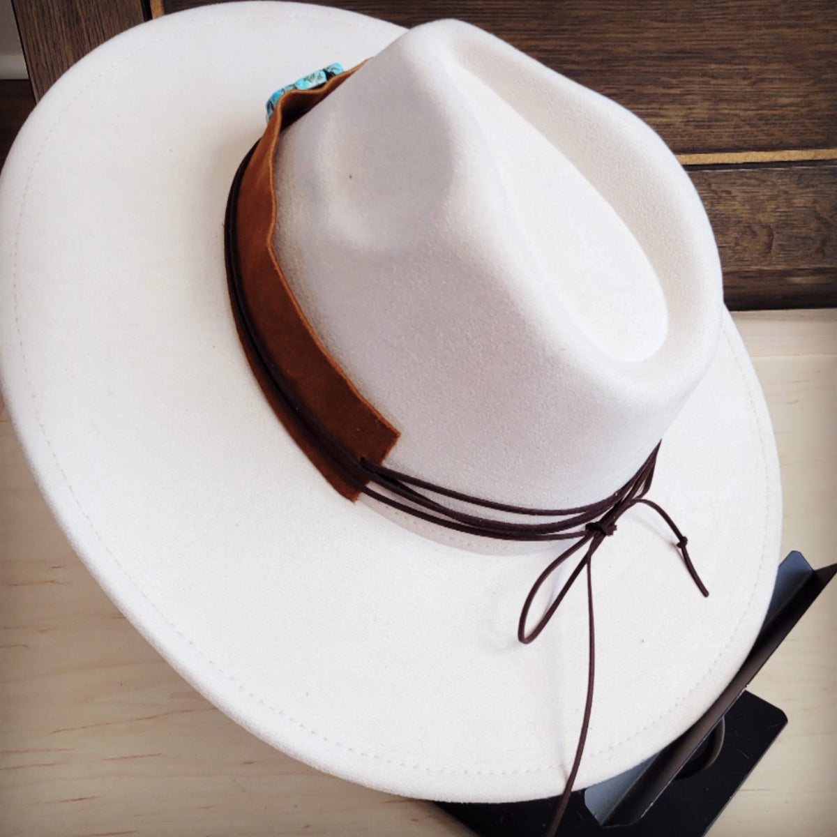 **Wide Genuine Leather Tan Suede Hat Band w/ Turq 953r