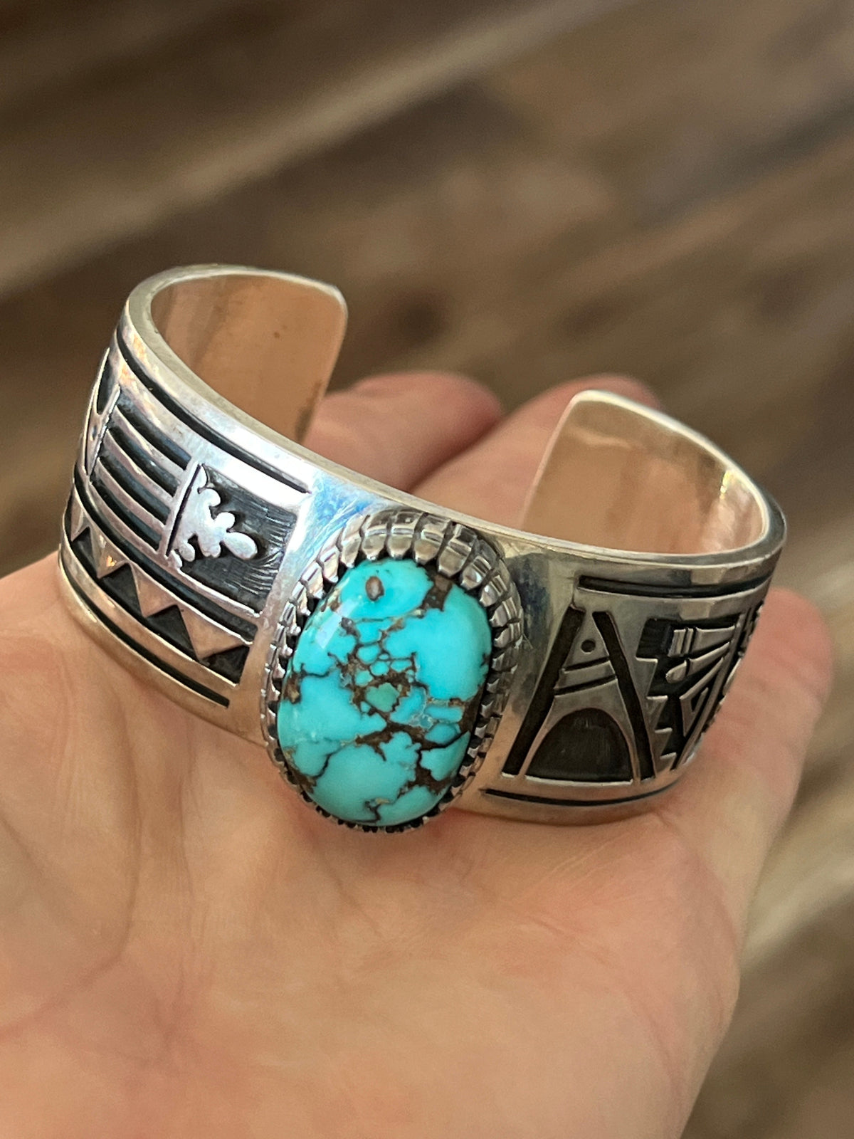 Handcrafted Timmy Earl Yazzie Kilt Design Sterling and Turquoise Cuff