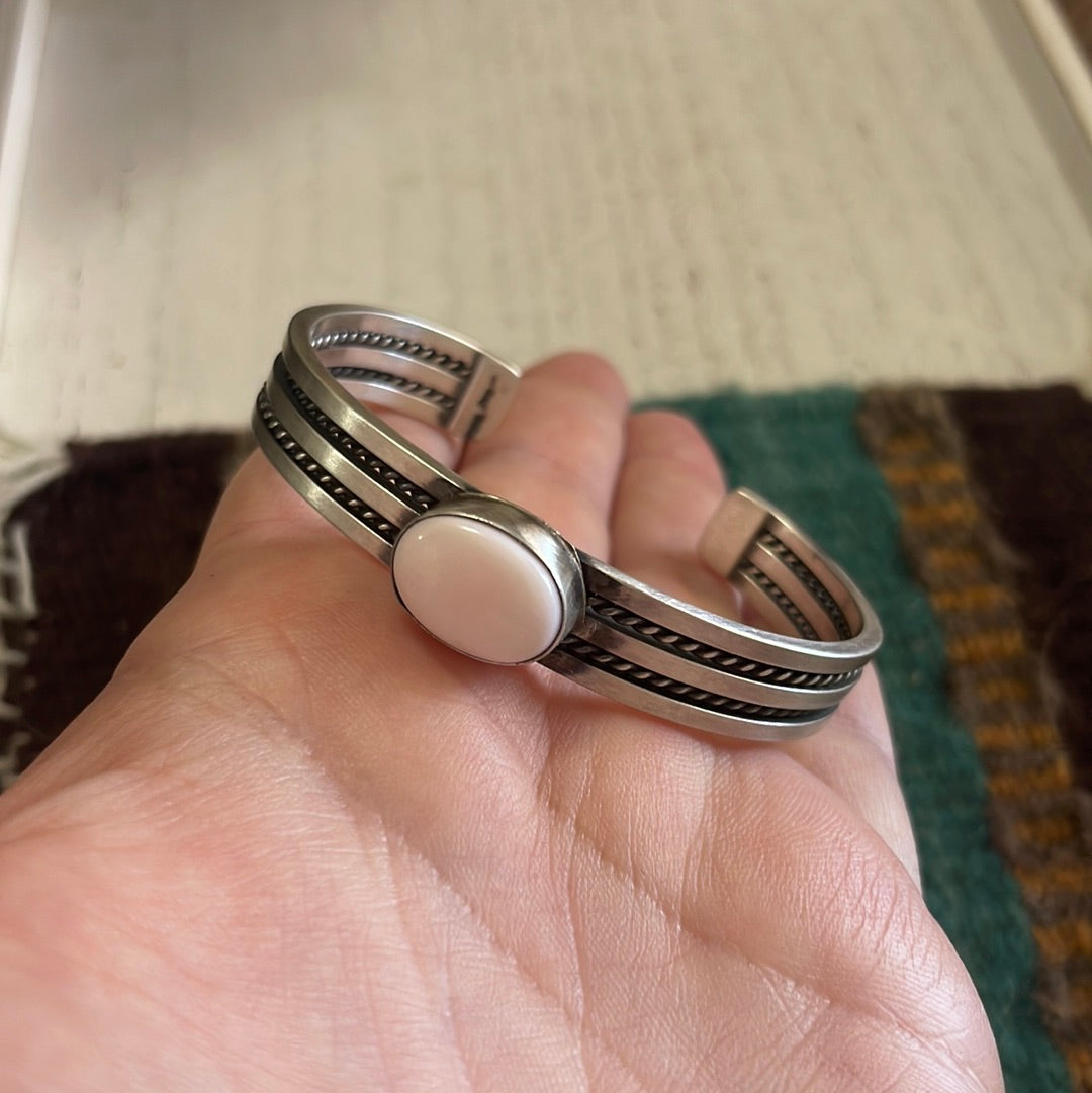 Handcrafted Pink Conch & Sterling Silver Adjustable Oval Cuff Bracelet Signed Tahe