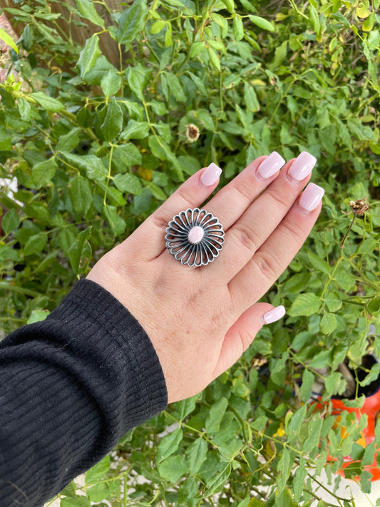 Gorgeous Handcrafted Pink Conch And Sterling Silver Adjustable Flower Ring Signed K Billah