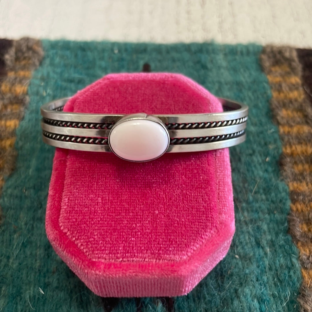 Handcrafted Pink Conch & Sterling Silver Adjustable Oval Cuff Bracelet Signed Tahe